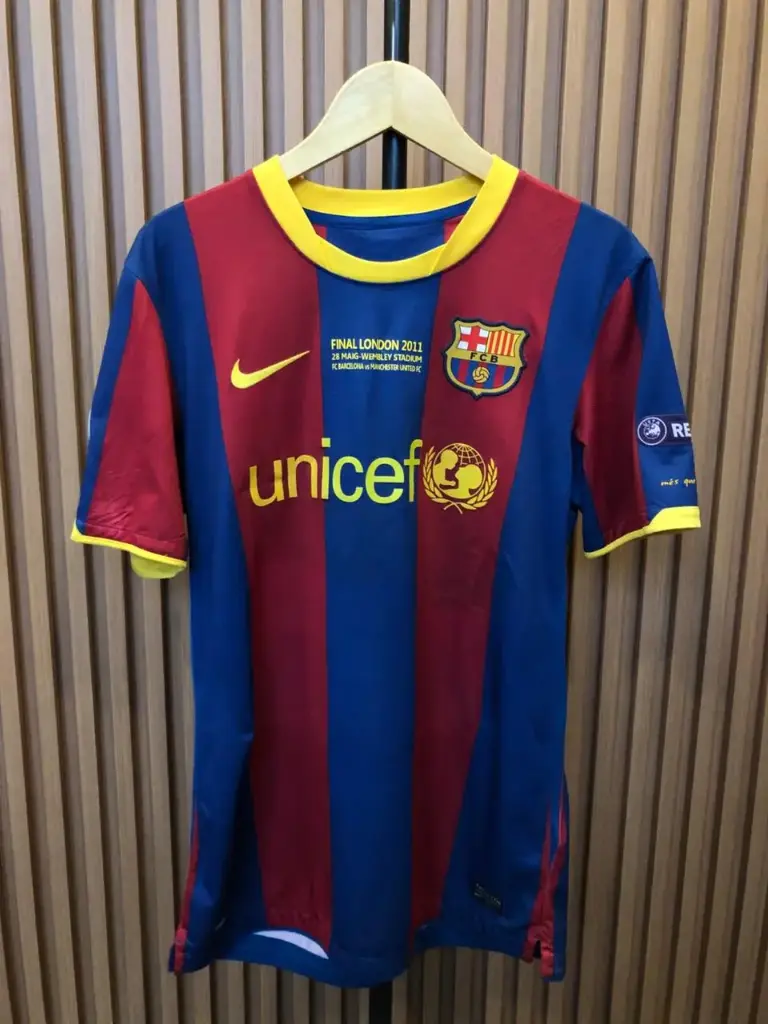 FC Barcelona Home Jersey 2010–2011 (UEFA Champions League Final) with No. 7 David Villa