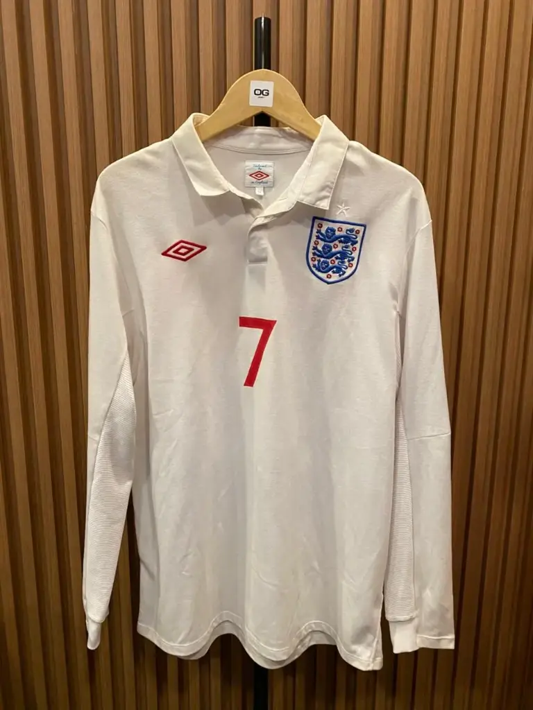 England Home 2009/10 Long Sleeve - #7 David Beckham