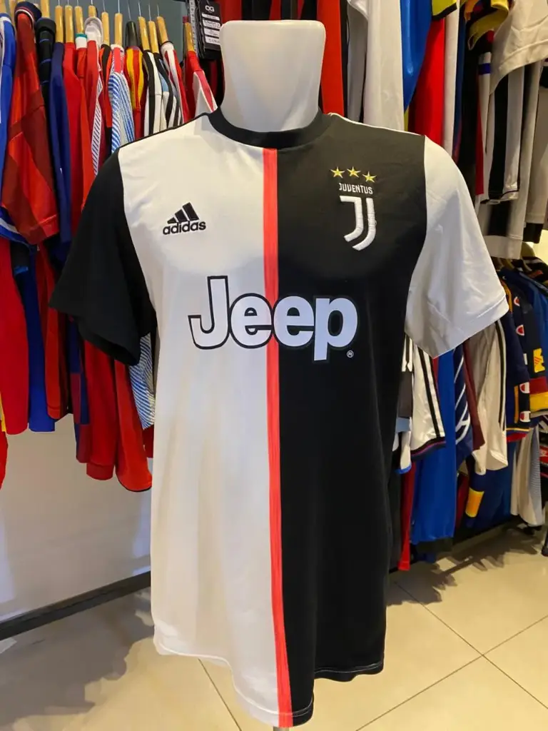 Juventus 2019/2020 Home – Cristiano Ronaldo #7