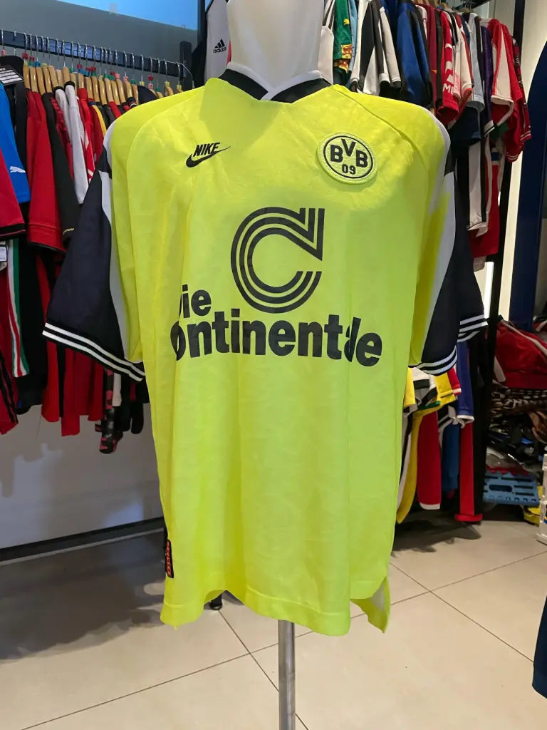 Borussia Dortmund Home 95/96 – #10 Andreas Möller