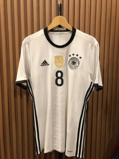 Germany Home Jersey 2016–2017 with No. 8 Mesut Özil