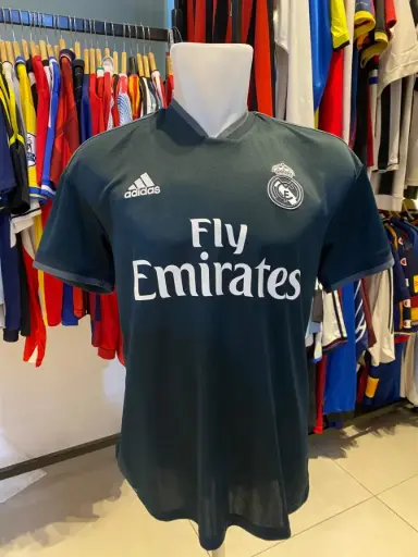 Real Madrid 2018/2019 Away  – Karim Benzema #9
